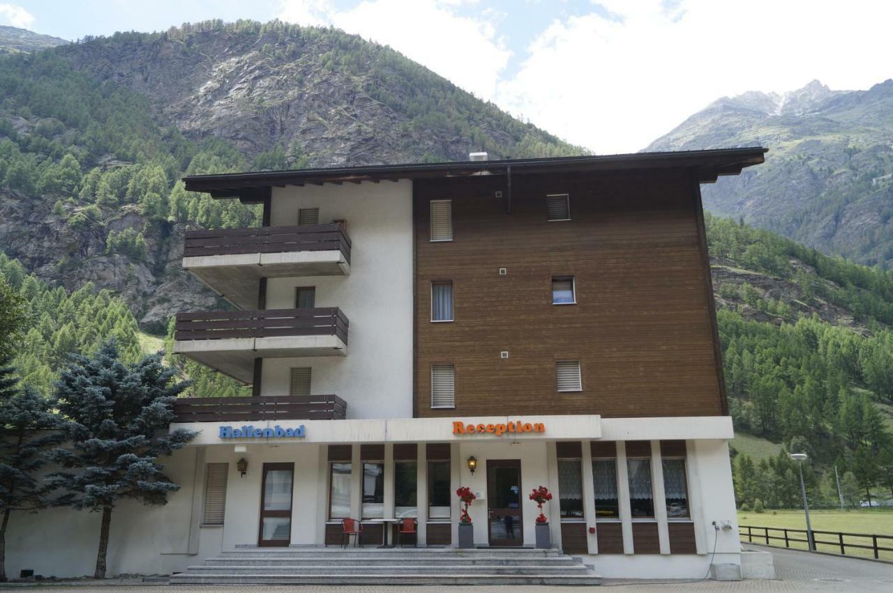 Monte Rosa D 412 Aparthotel Täsch Exterior photo